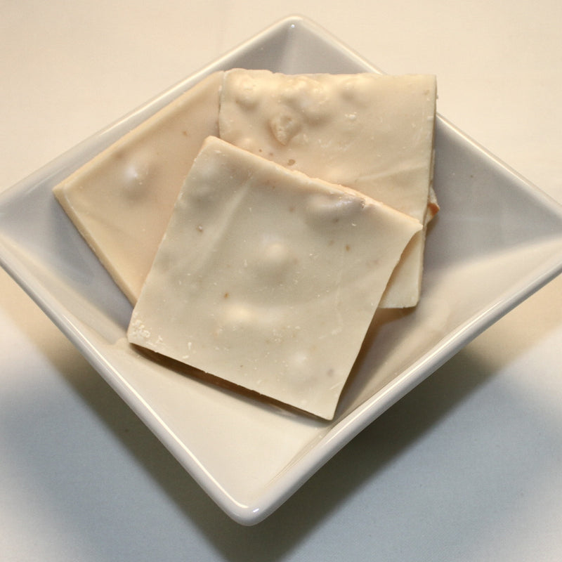 White Chocolate Almond Bark (4oz)